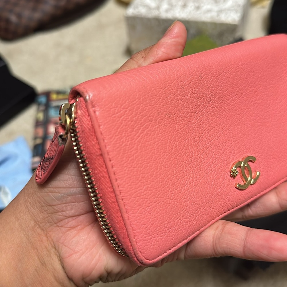 Authentic Chanel wallet - Picture 6 of 11